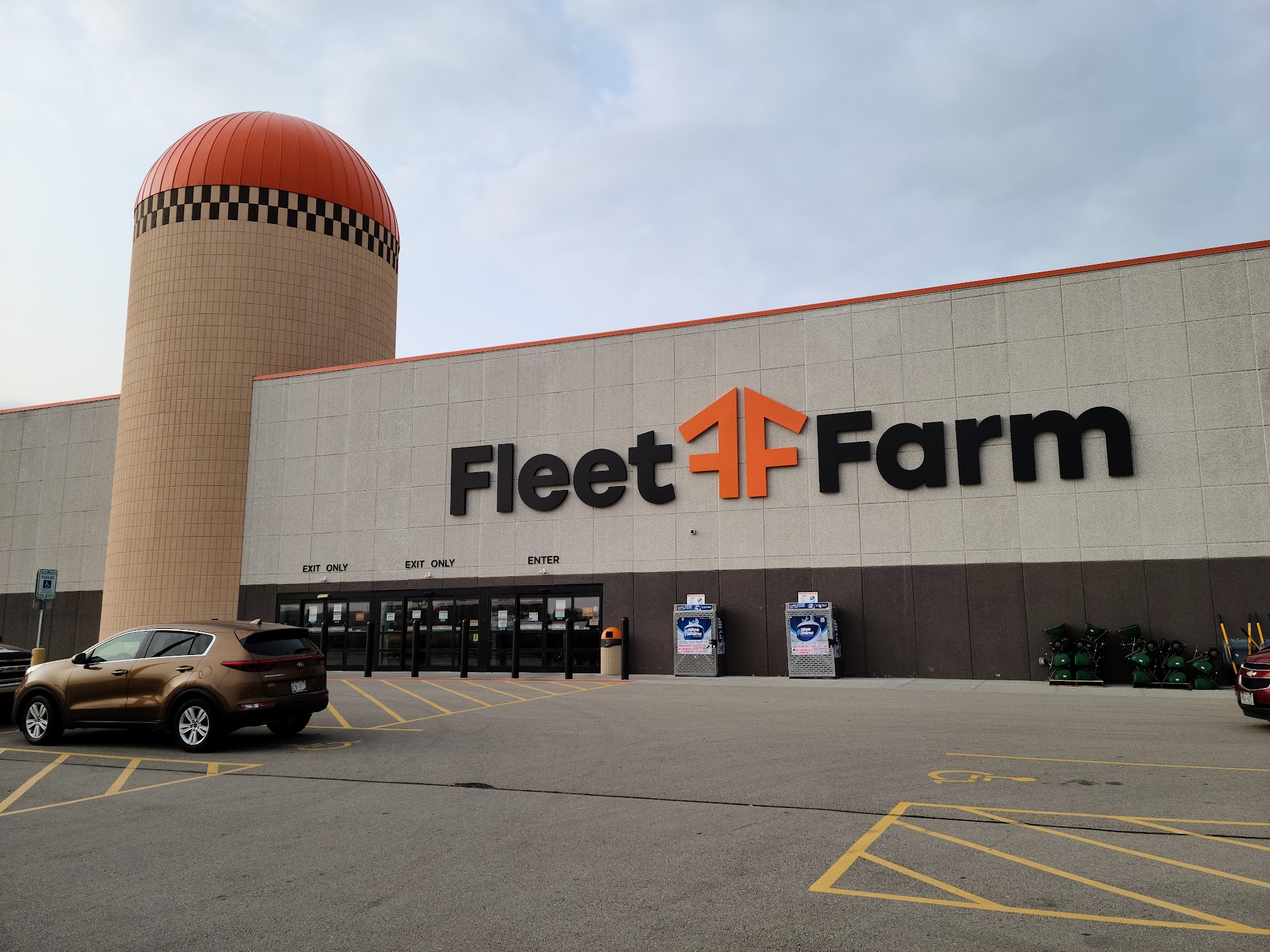 FLEET FARM - DeForest WI - Hours, Directions, Reviews - Loc8NearMe