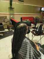 Queen's African Hairbraiding
