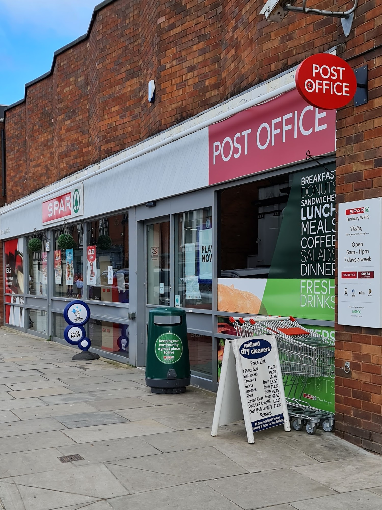 Tenbury Wells Post Office
