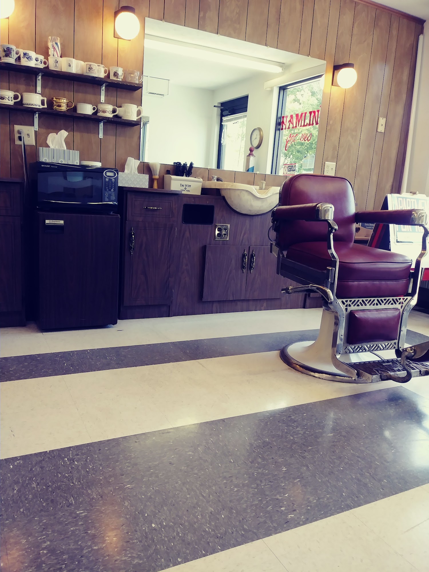 Hamlin's Barber Shop